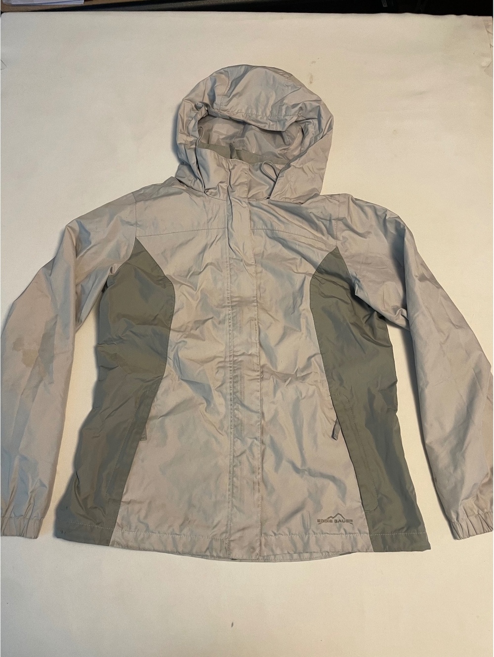Eddie Bauer Women's Lightweight Hooded Windbreaker Jacket Size L